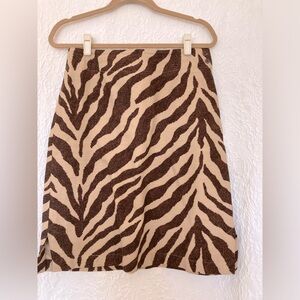 Liz Claiborne Liz Sport Brown Print Skirt Size 10 Great used condition